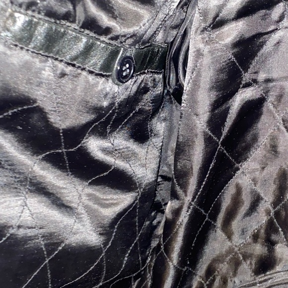 Selling barely used leather Jacket for winter and fall wear! Great shape. Black! - Picture 5 of 5